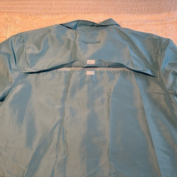 Men’s Realtree Button Down Fishing Shirt - Size XXL - Picture 3 of 5